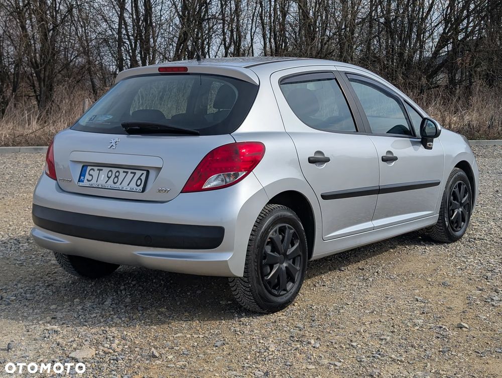 Peugeot 207 1.4 Presence - 9