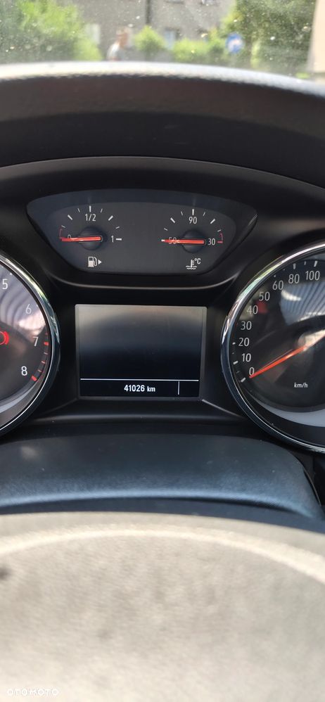Opel Astra 1.2 T Edition S&S - 6