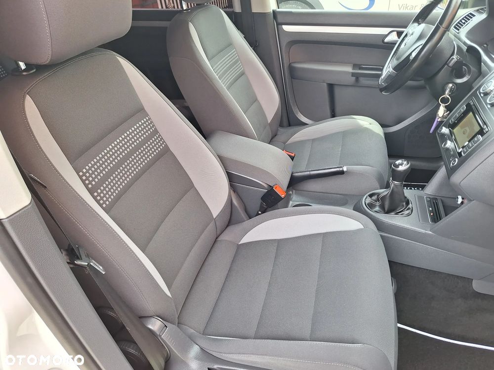 Volkswagen Touran 1.6 TDI DPF Highline - 35