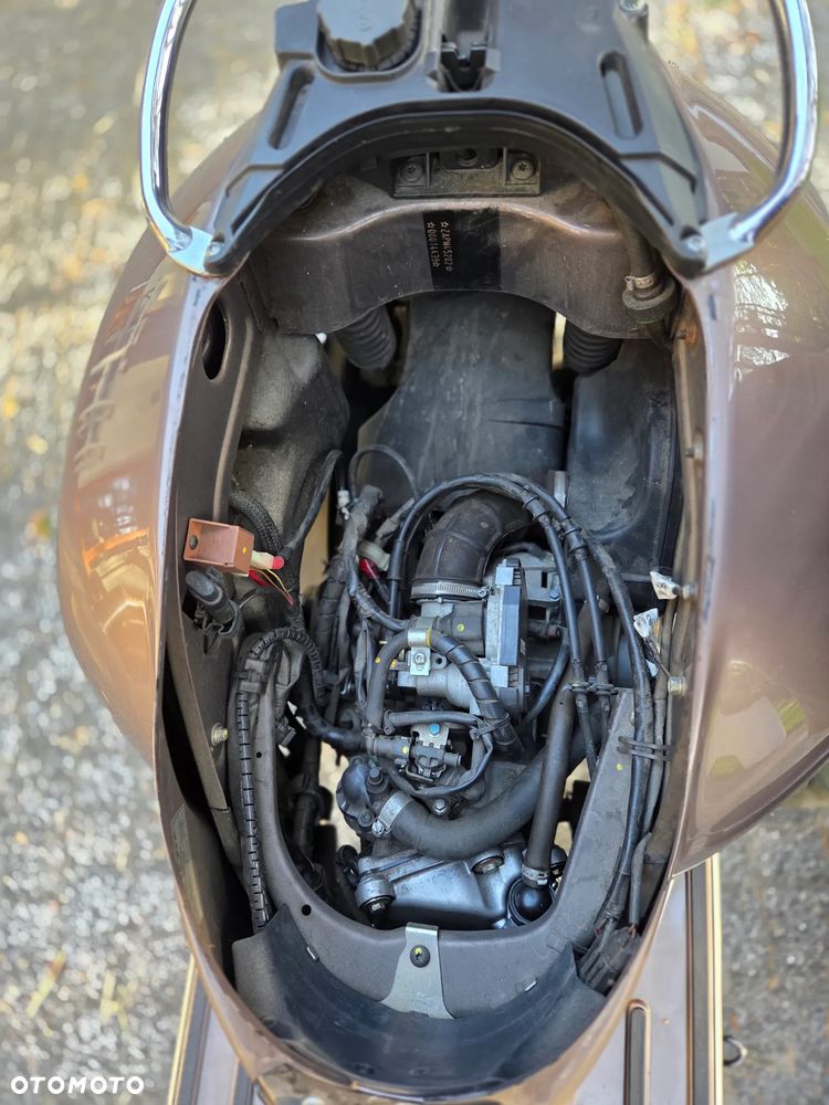 Vespa GTS - 15