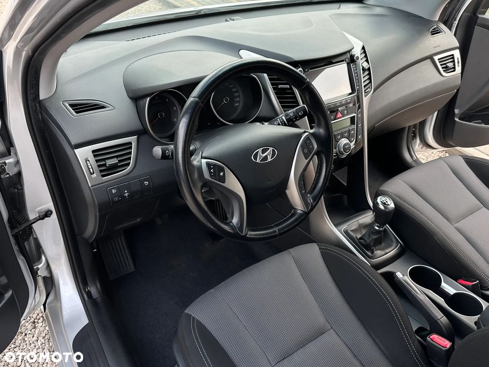 Hyundai i30 i30cw 1.6 CRDi Trend - 26