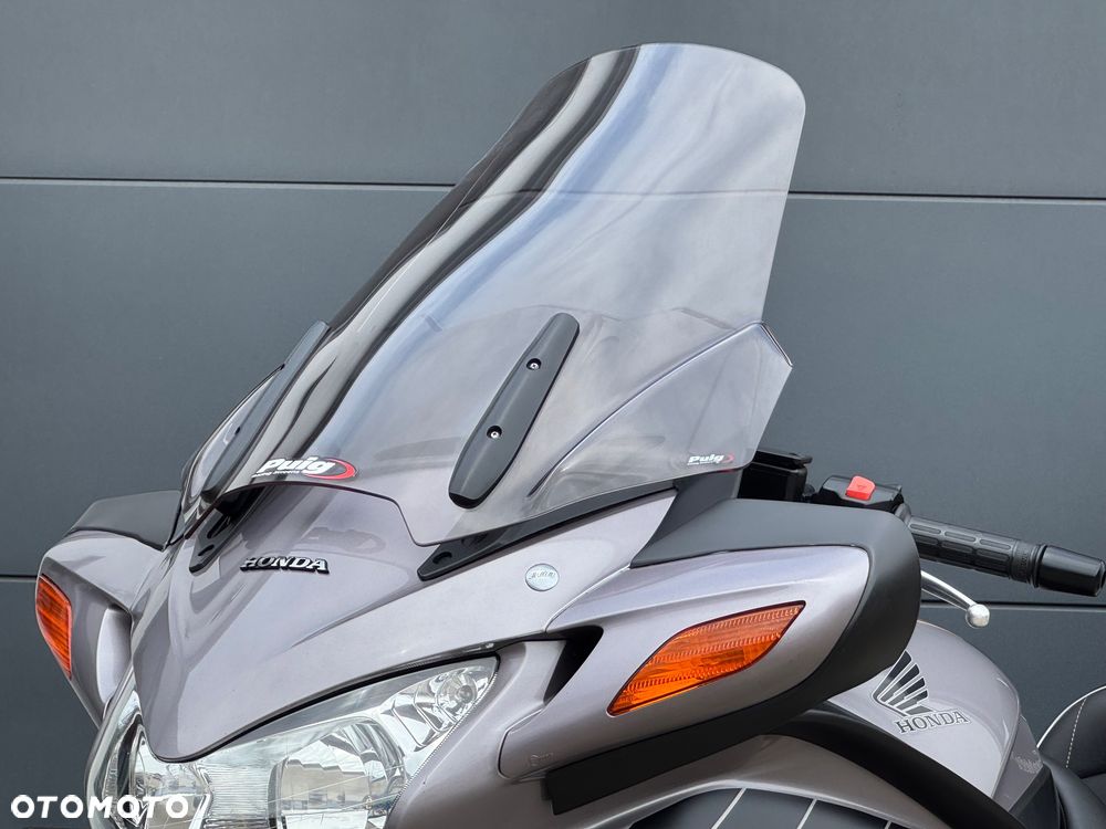 Honda ST - 24