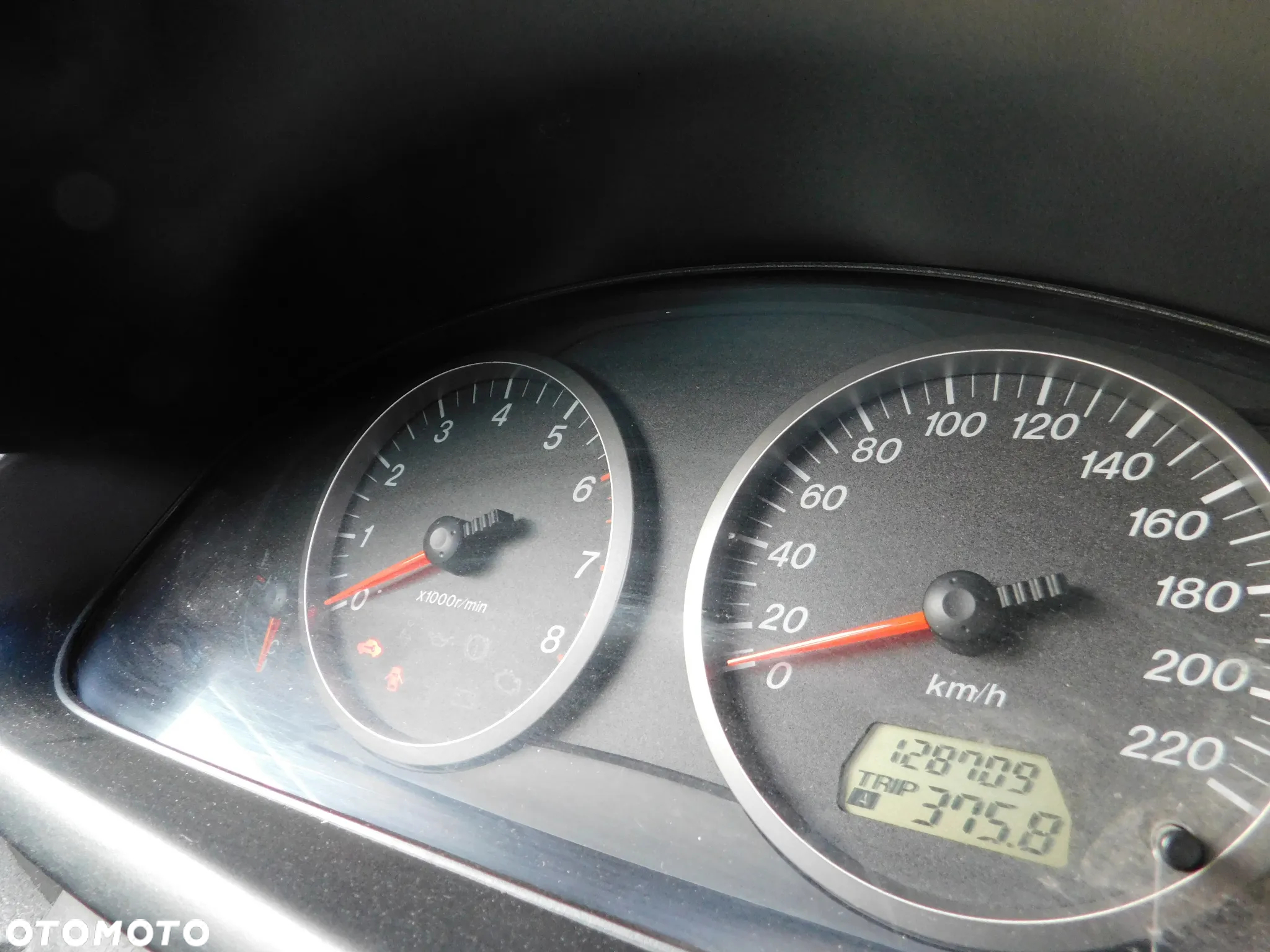 Mazda 2 - 9