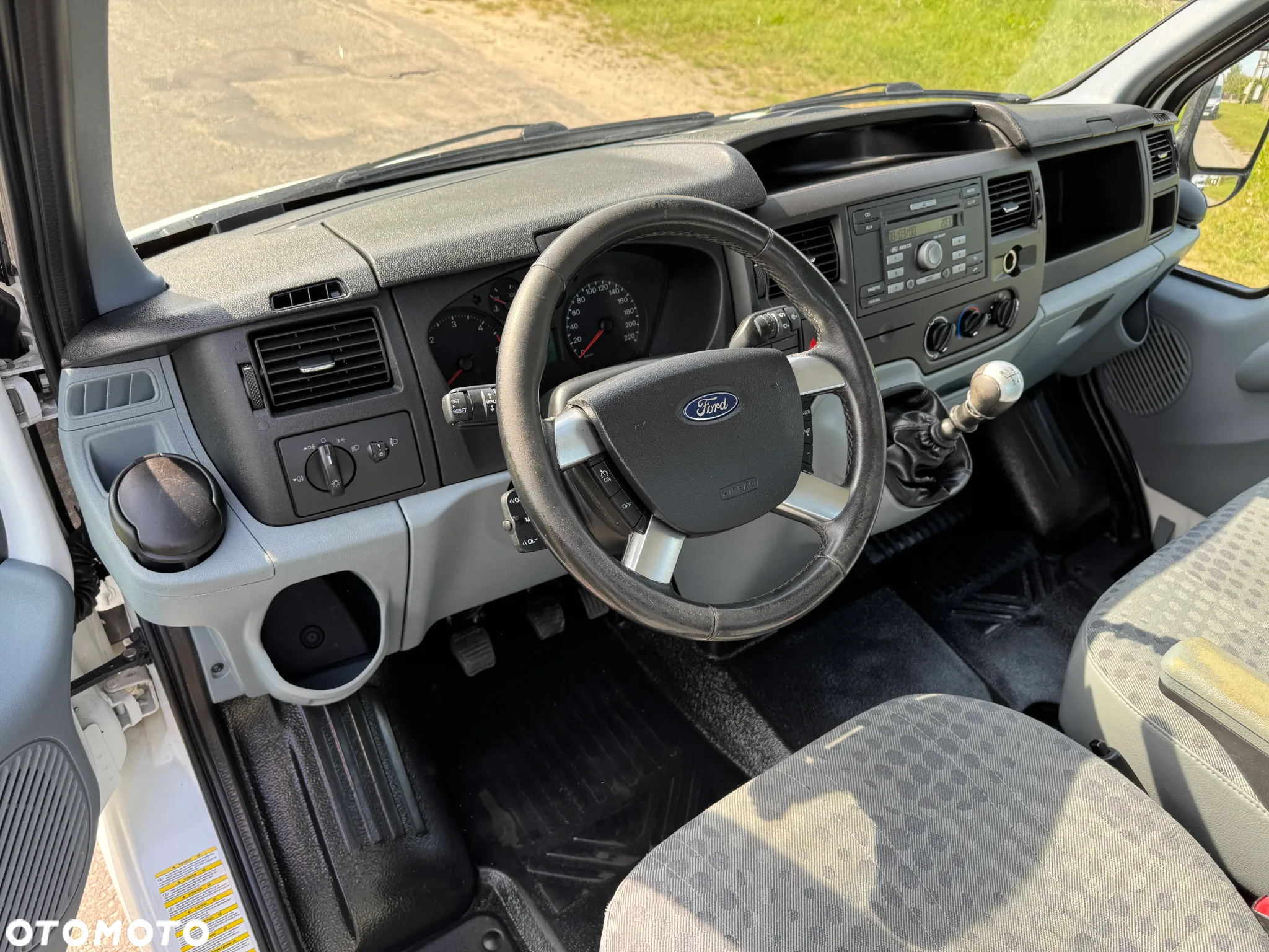Ford Transit * 2.2 / 155KM * Max długa rama do zabudowy * Koła bliźniacze * - 24