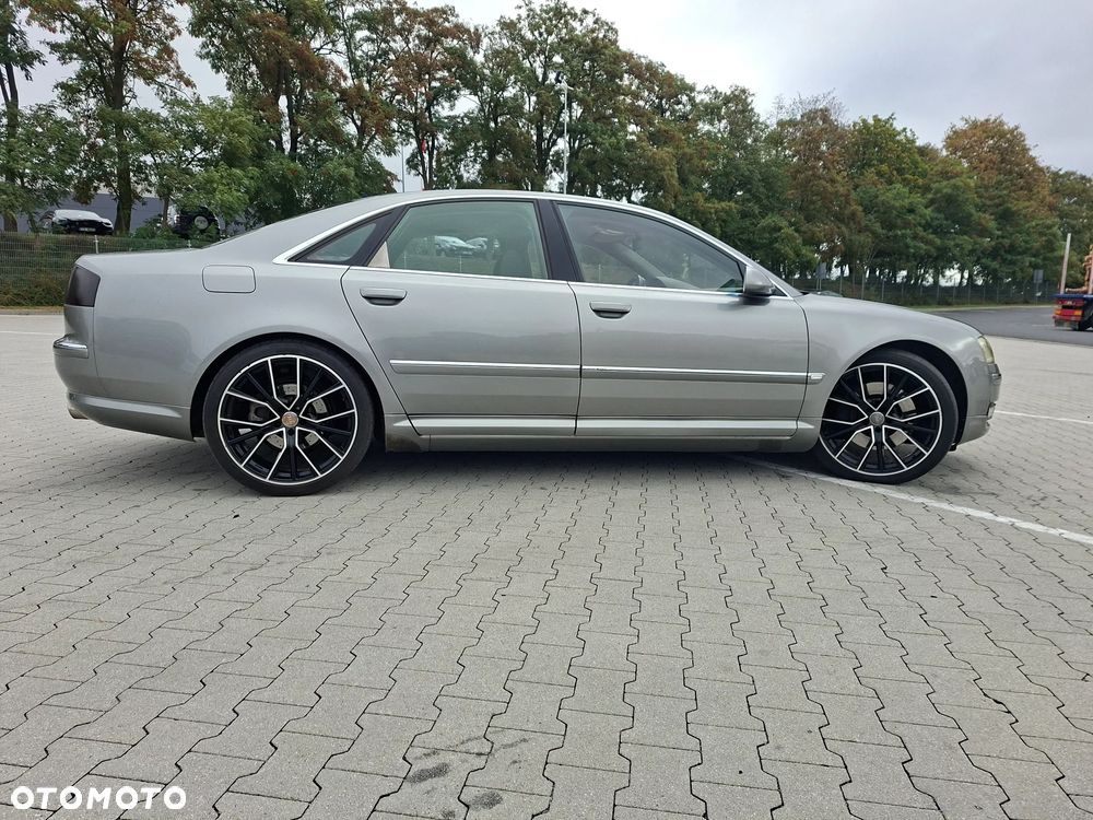 Audi A8 - 3
