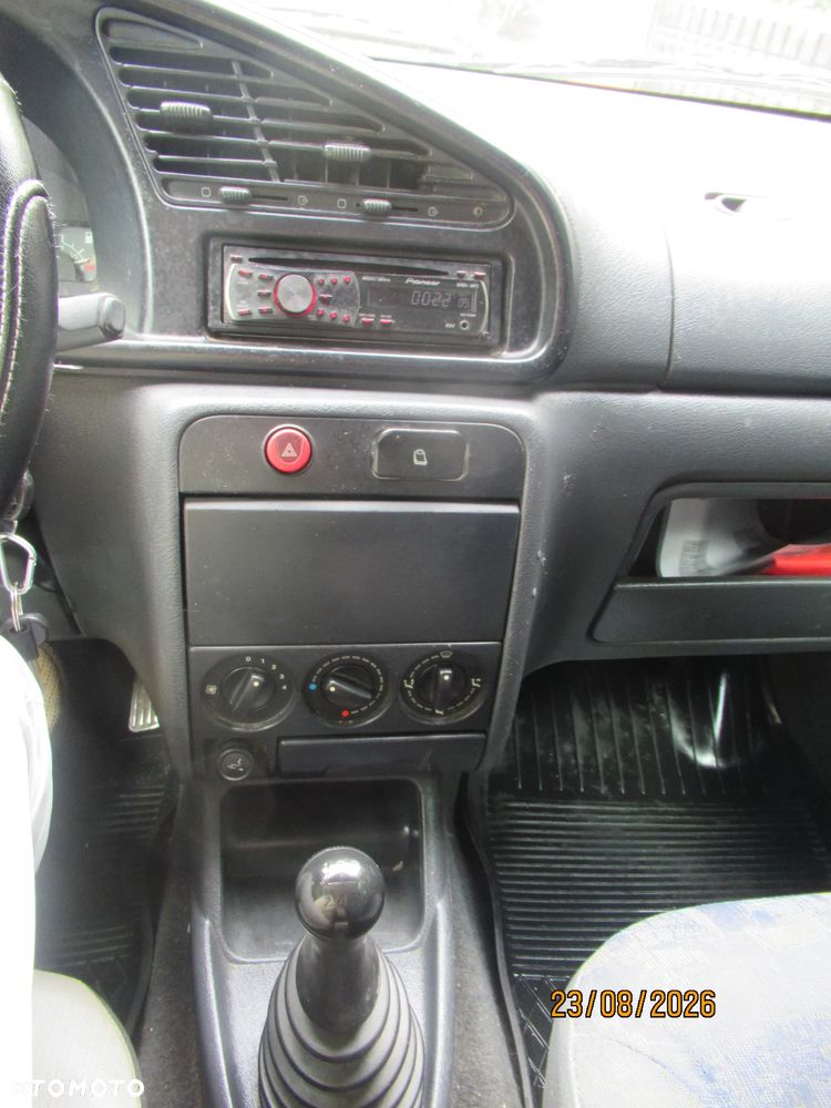 Peugeot Partner Combispace 1.9 D - 19