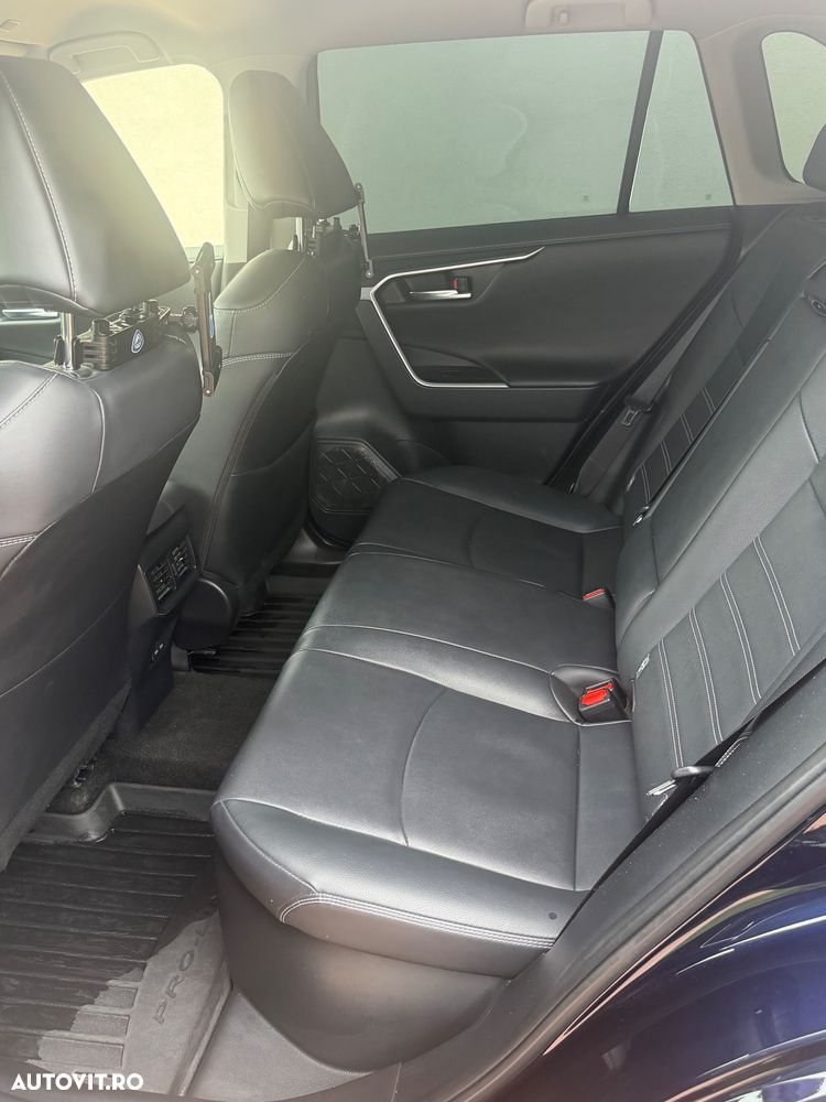 Toyota RAV4 2.5 VVT-iE 4x4 Luxury - 6