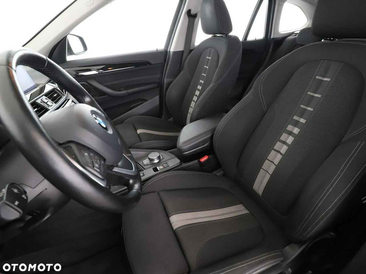BMW X1 xDrive20d Advantage - 13