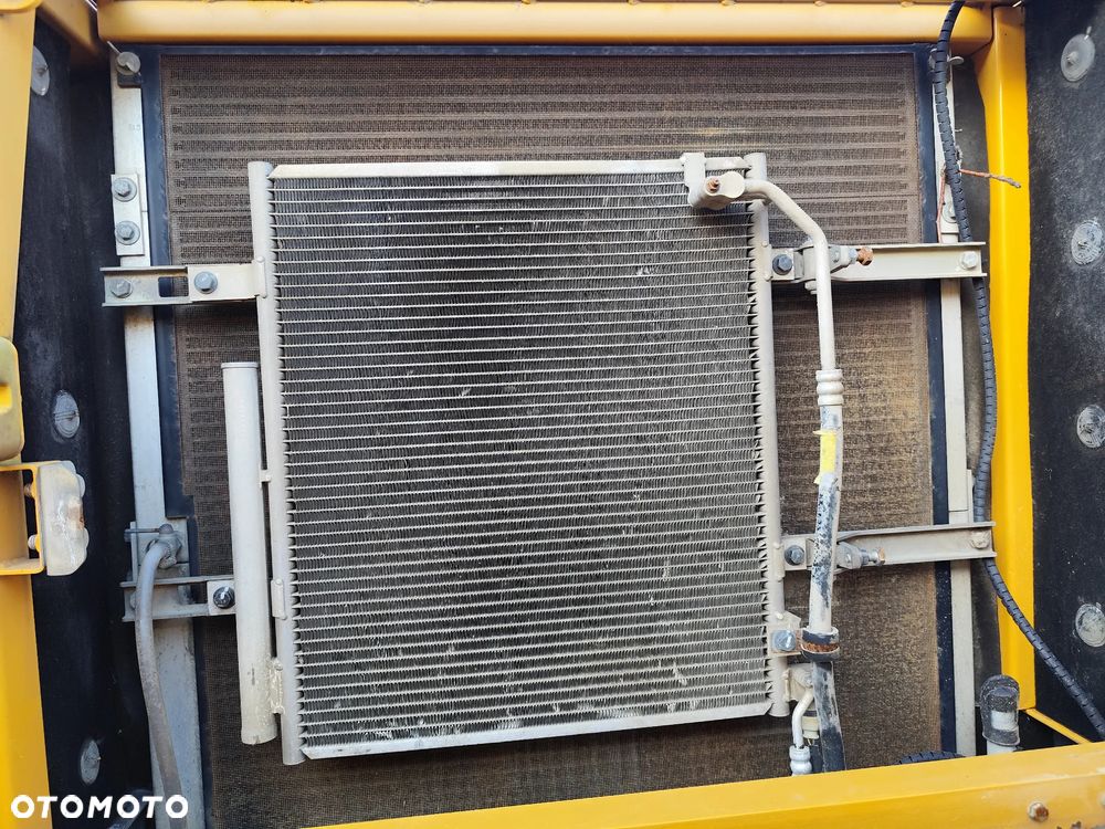 Volvo EC 210 CL - 24