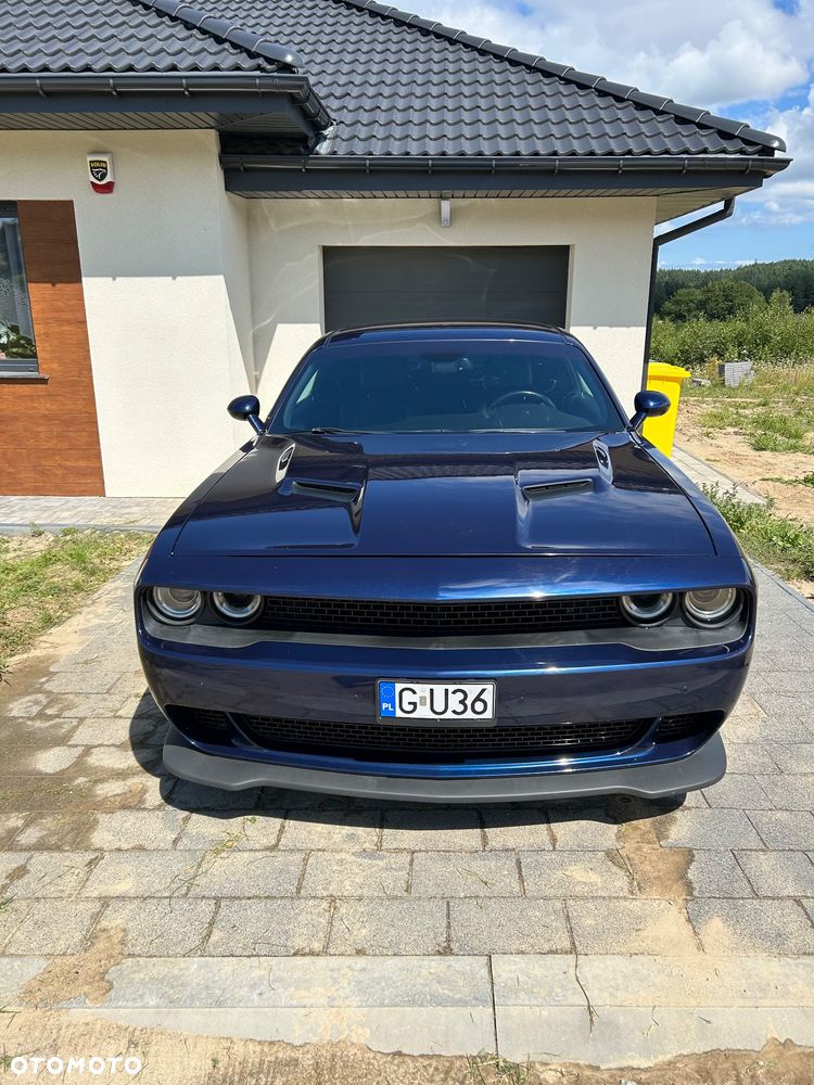 Dodge Challenger - 2