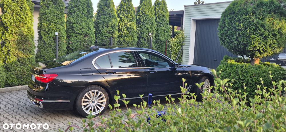 BMW Seria 7 740d xDrive - 13