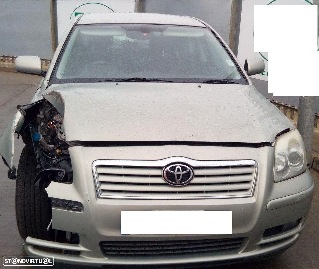 Toyota Avensis T25 2.2 D4D de 2006 disponível para peças - 2