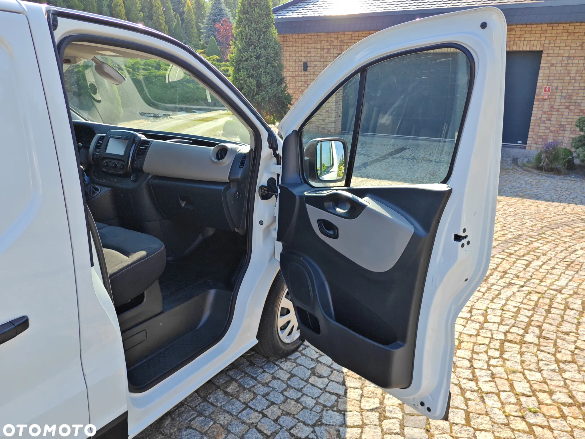 Renault TRAFIC - 21