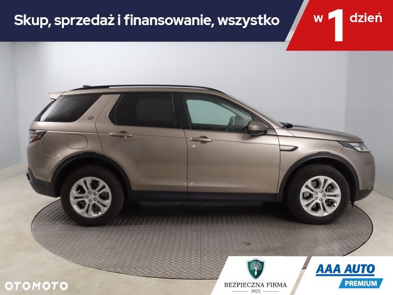 Land Rover Discovery Sport - 8