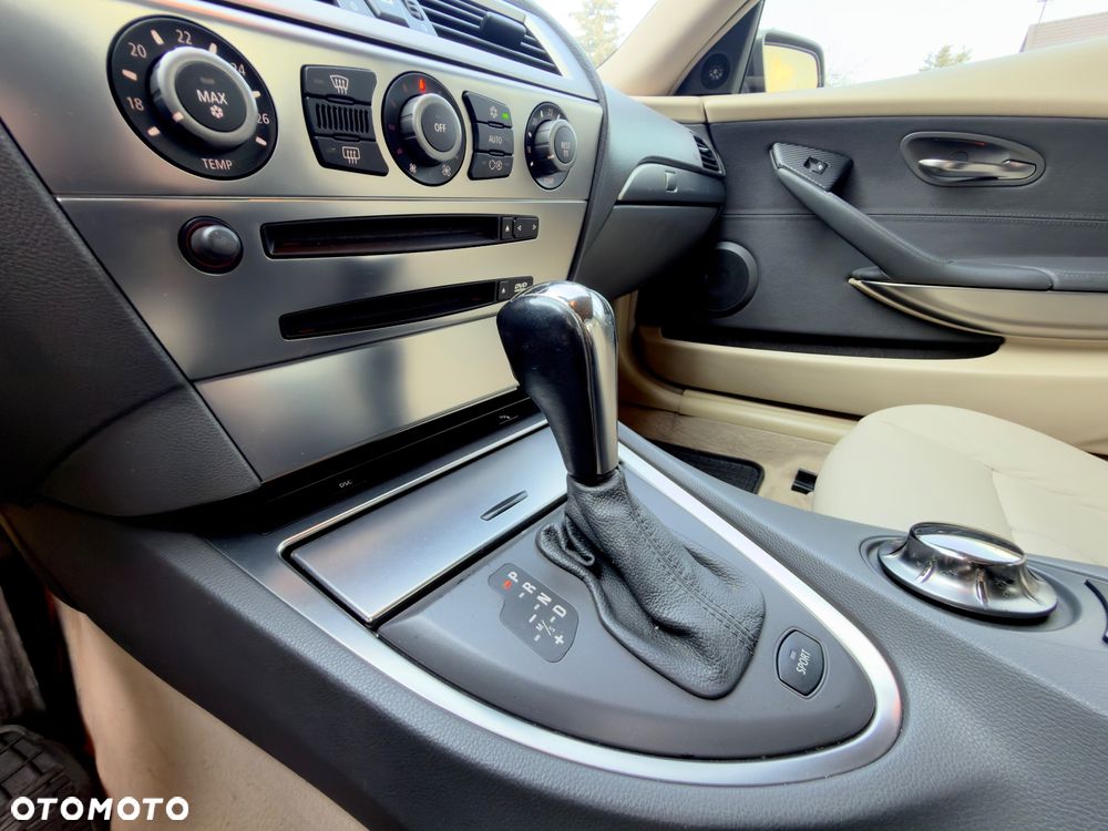 BMW Seria 6 645 Ci - 24