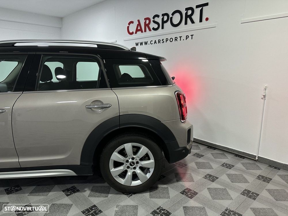 MINI Countryman Cooper SE ALL4 Auto - 10