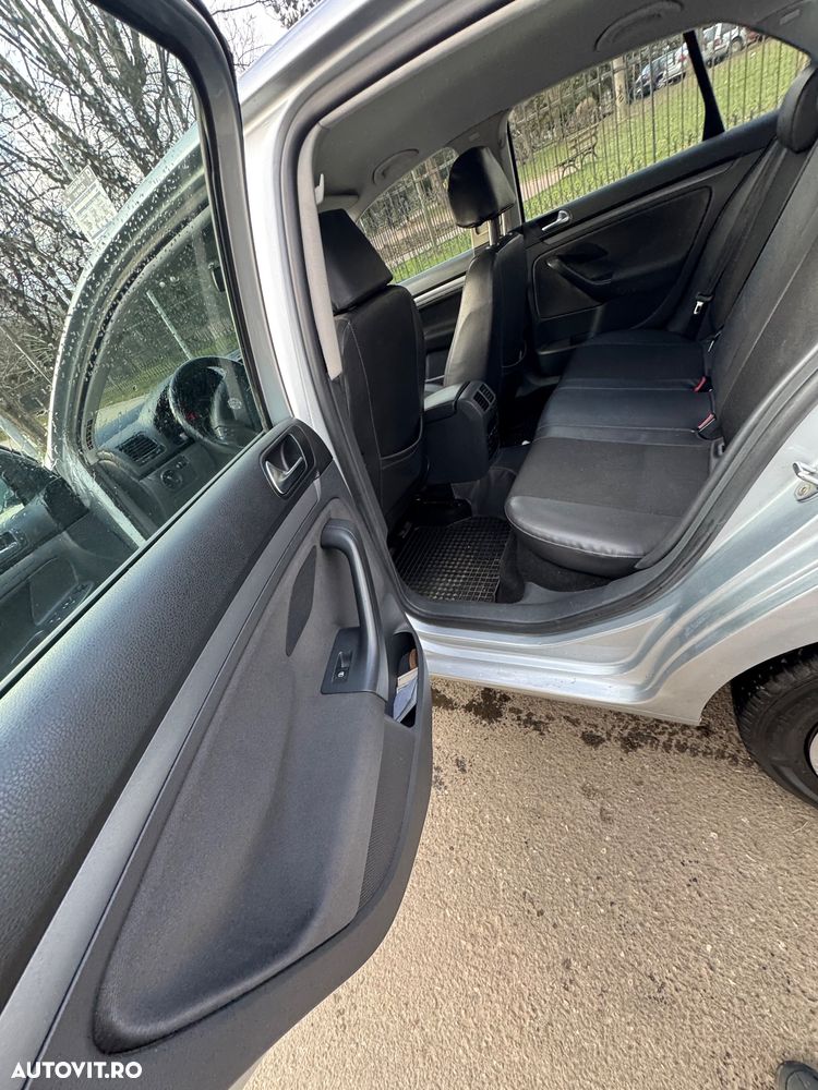 Volkswagen Jetta - 10