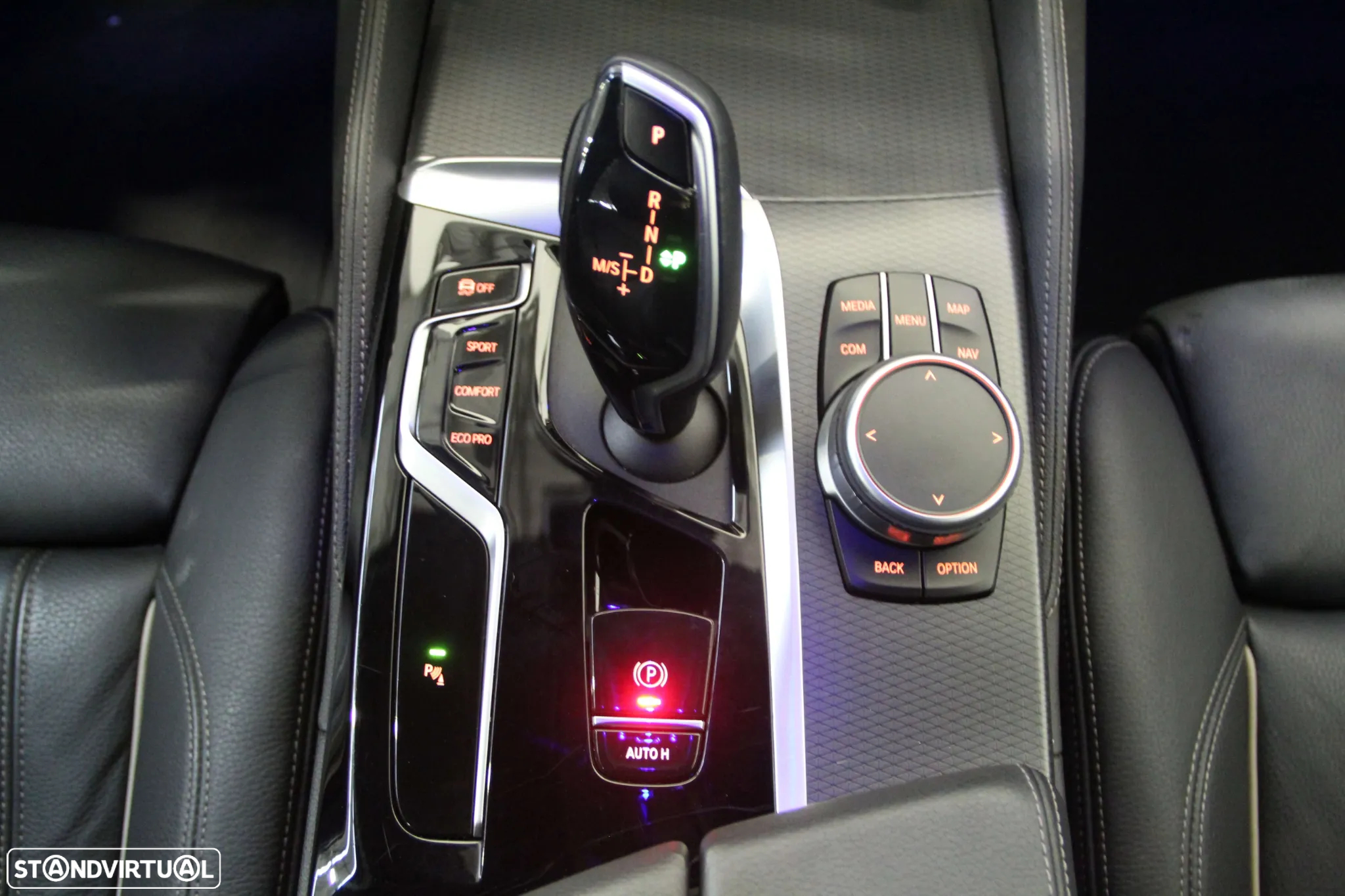 BMW 520 d Pack Desportivo M Auto - 15