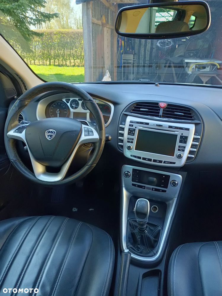 Lancia Delta 1.4 T-Jet 16v Platino - 8
