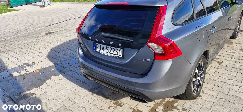 Volvo V60 D2 Geartronic Kinetic - 8