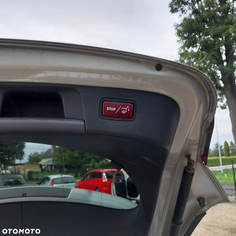 Mercedes-Benz GLA 200 (CDI) d - 22