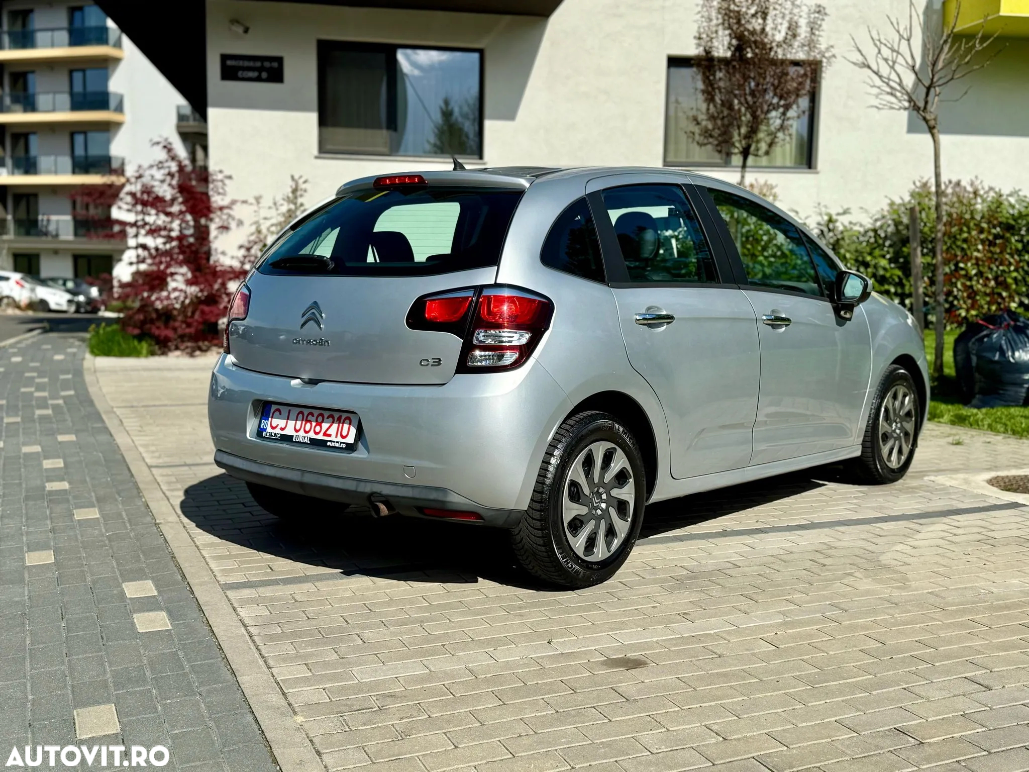 Citroën C3 1.2 PureTech BVM Feel - 3