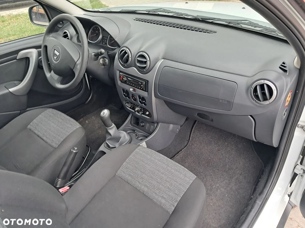 Dacia Duster 1.6 16V 4x2 Essentiel - 13