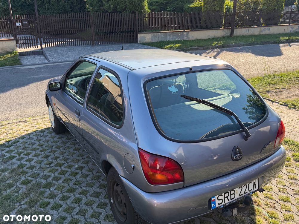 Ford Fiesta 1.3 - 8