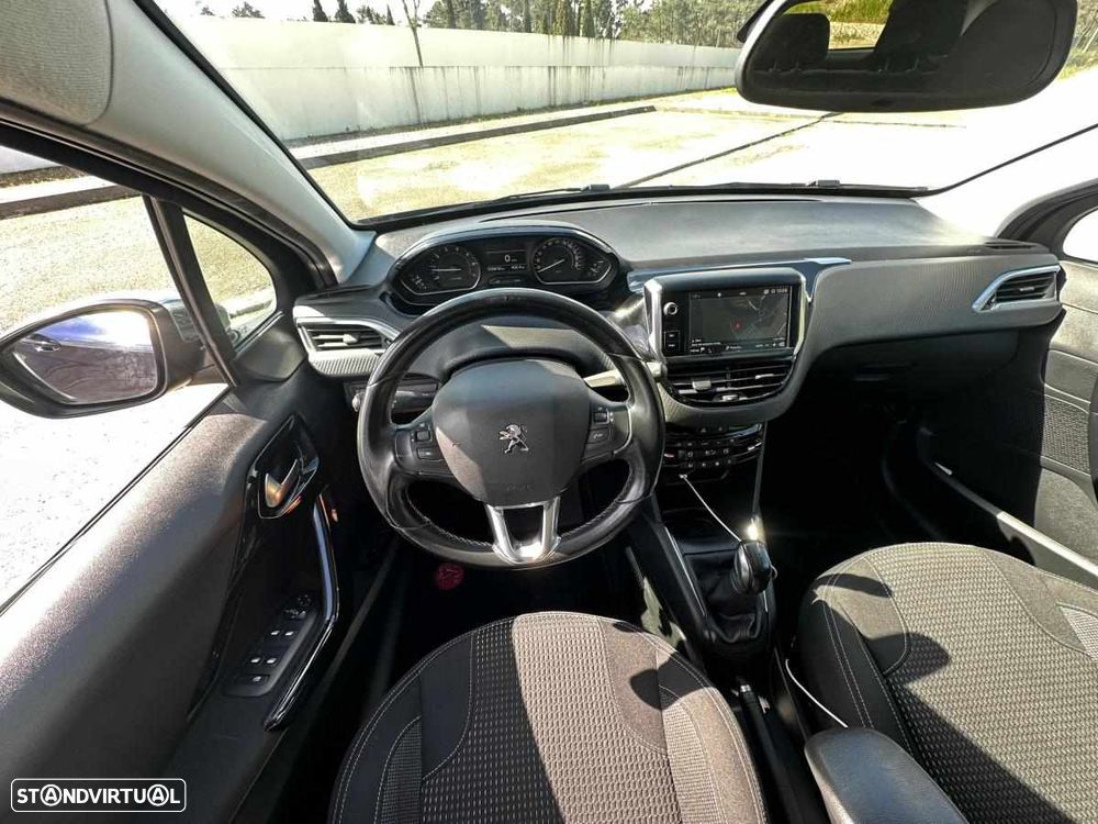 Peugeot 208 PureTech 82 Start & Stop Allure - 8