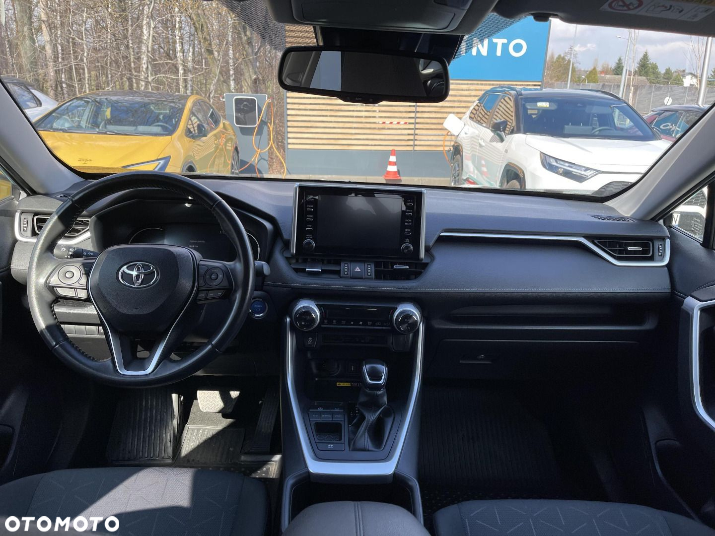 Toyota RAV4 - 10