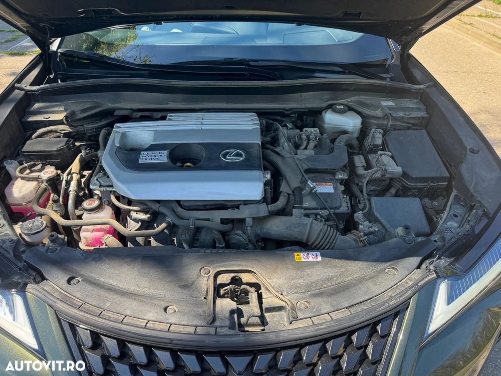 Lexus UX - 8