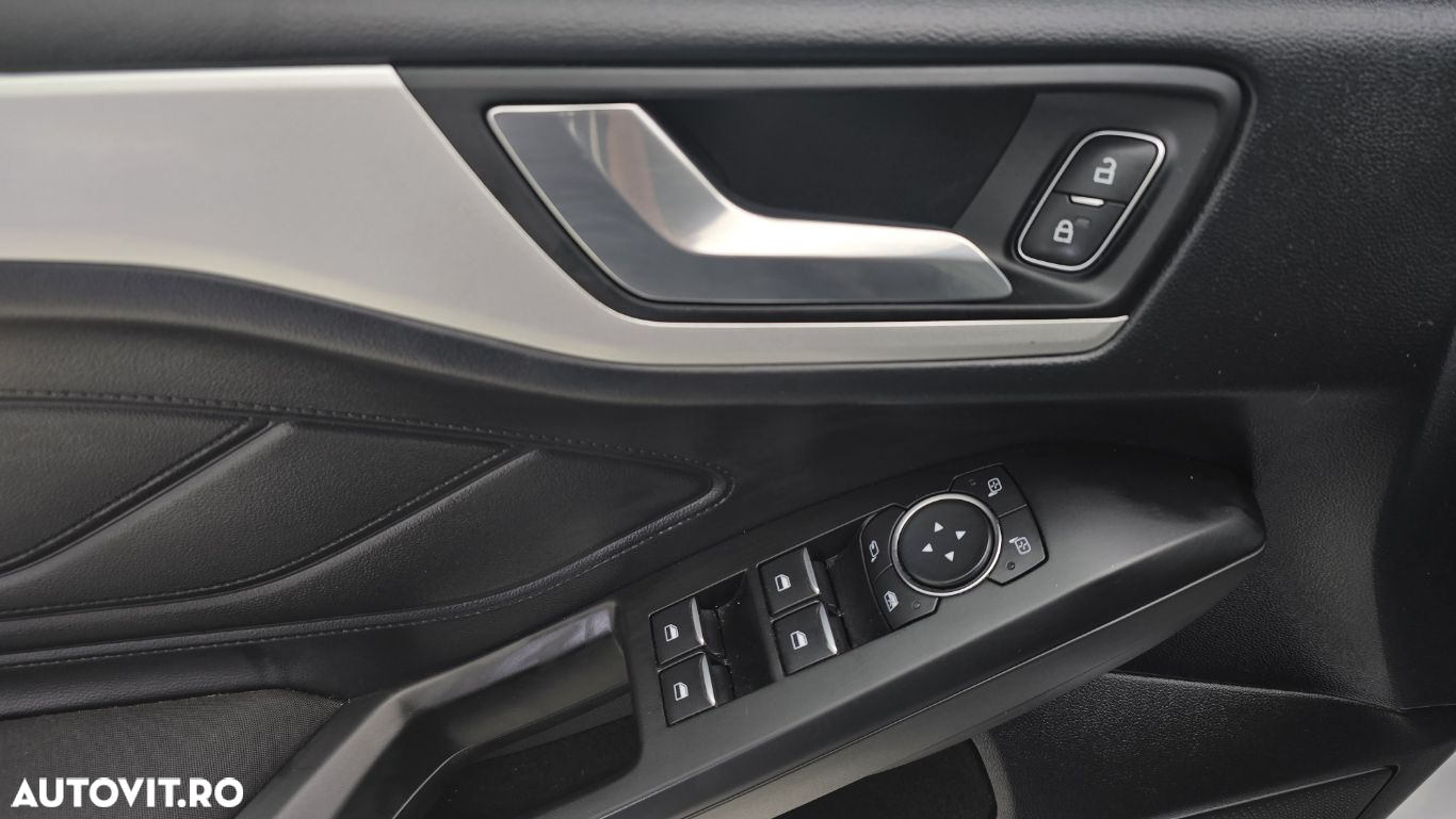 Ford Focus 1.0 EcoBoost Trend Edition - 11