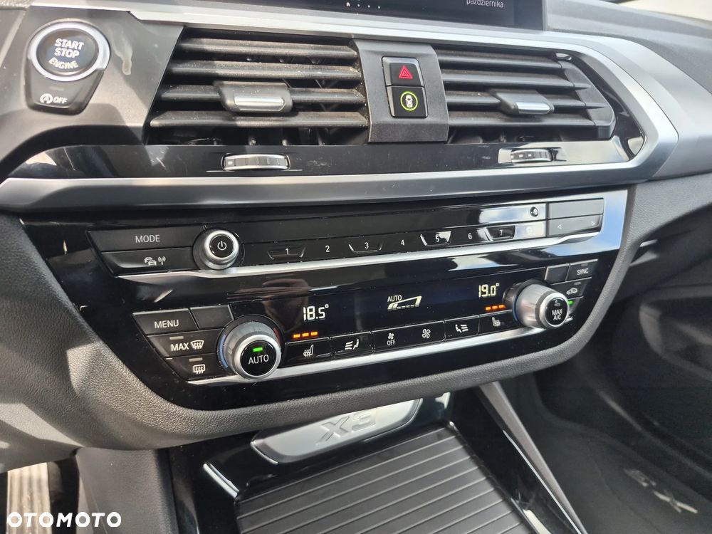 BMW X3 xDrive20i GPF Business Edition - 9