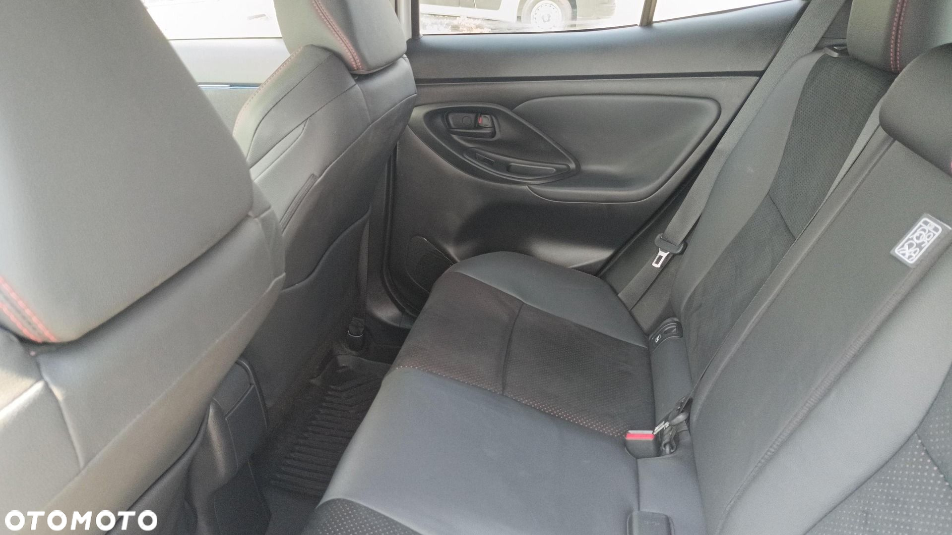 Toyota Yaris Cross - 13