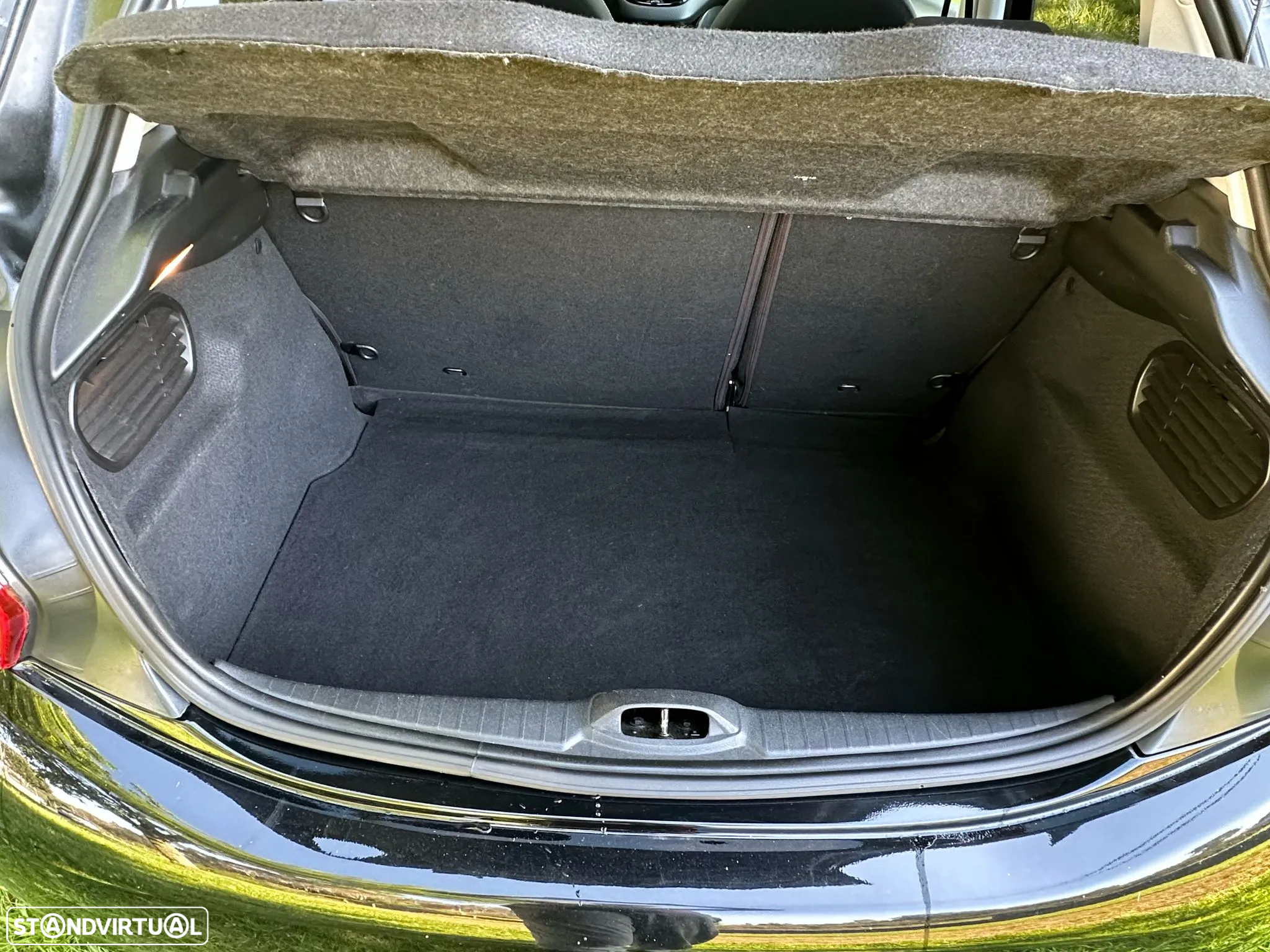 Peugeot 208 1.5 BlueHDi Signature - 27