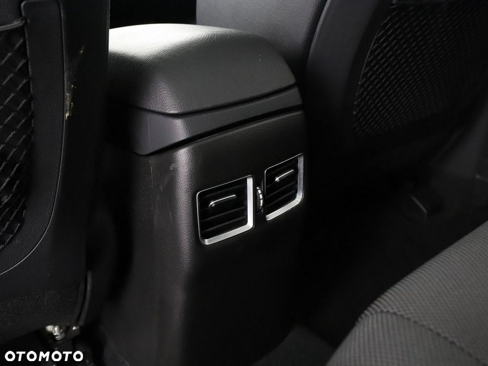 Hyundai i30 1.6 T GDI Turbo - 37