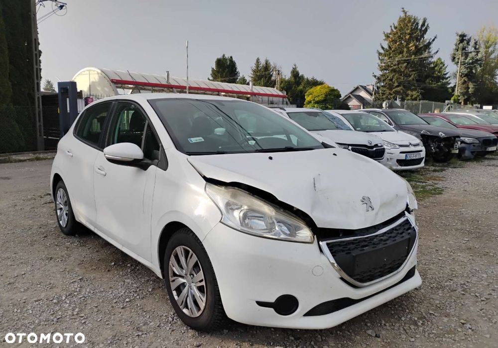 Peugeot 208 - 2