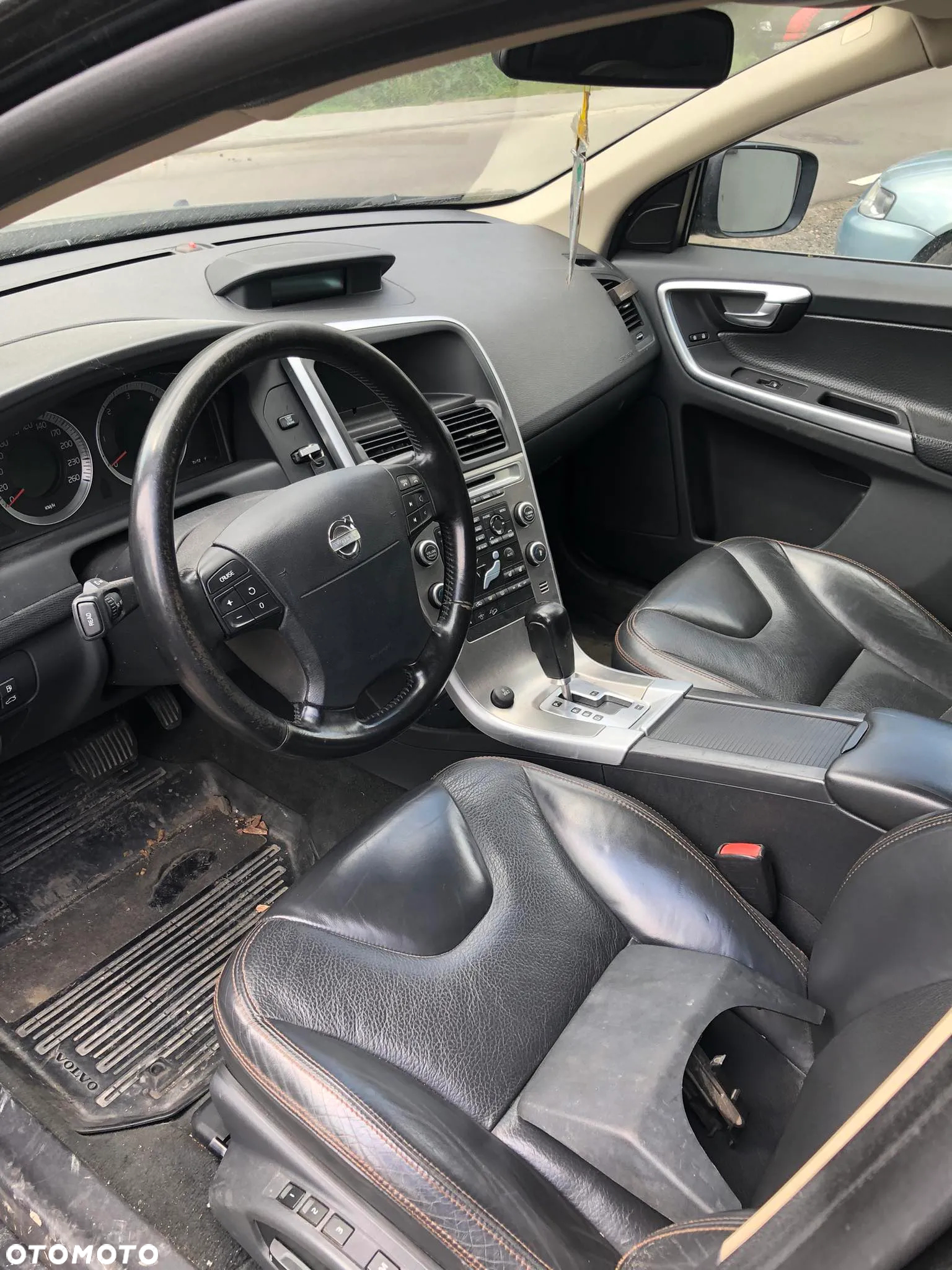 CAŁY NA CZĘŚCI VOLVO XC60 2.4 D5 185KM AWD EUROPA 452-26 288 TYS przebiegu - 6