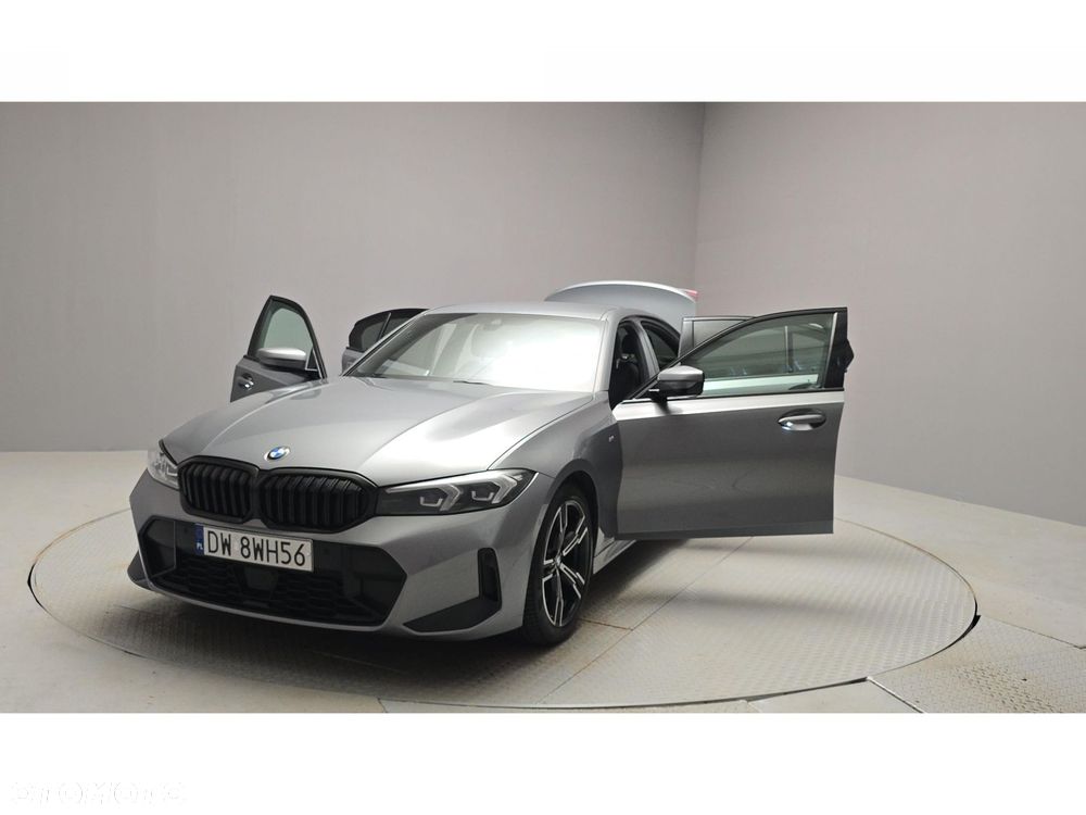 BMW Seria 3 320d xDrive mHEV M Sport - 15