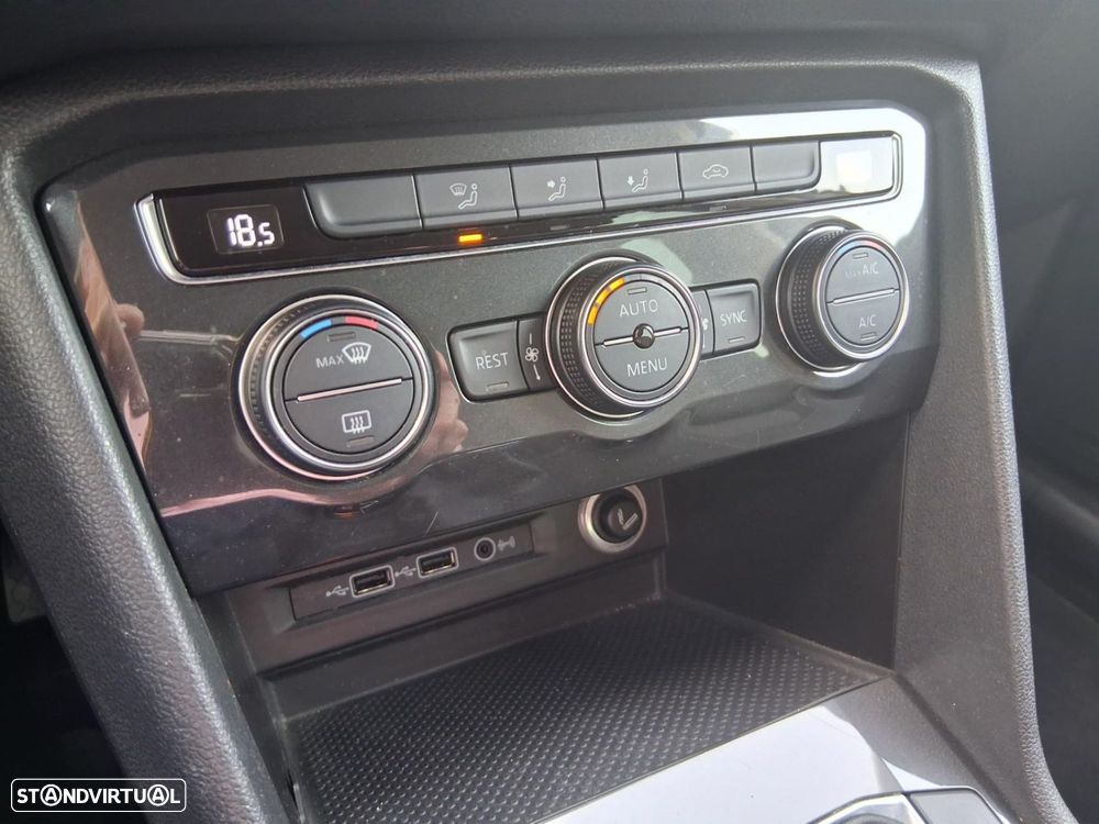 VW Tiguan 1.6 TDI Confortline - 8