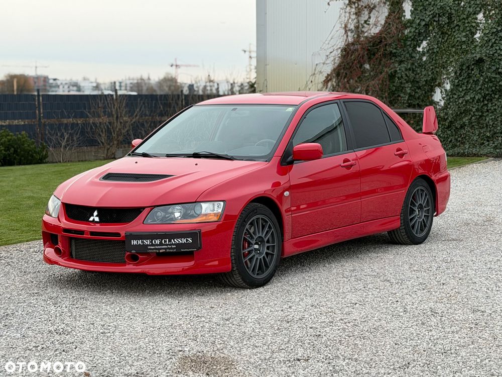 Mitsubishi Lancer Evo IX - 1