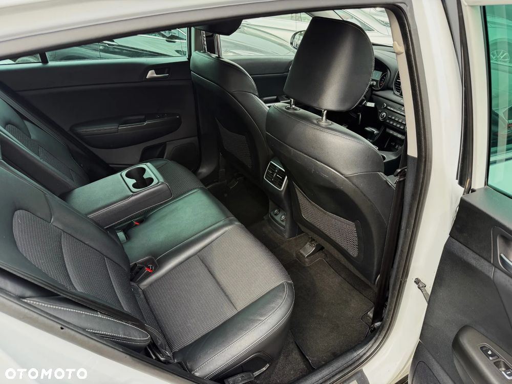 Kia Sportage 1.7 CRDI Business Line 2WD DCT - 11