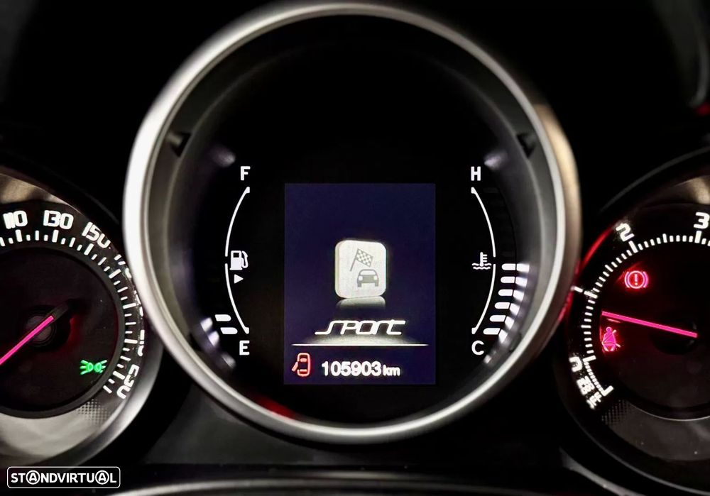 Fiat 500X 1.6 Multijet 4x2 S&S Lounge - 37