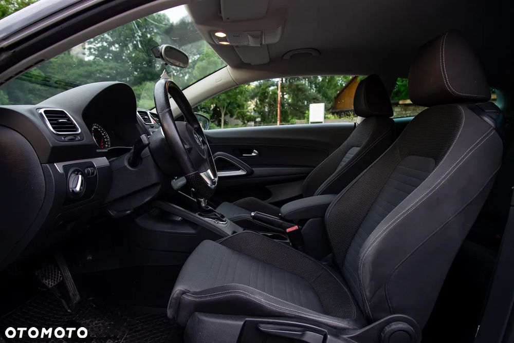 Volkswagen Scirocco 2.0 TDI DSG Blue Motion Technologie Edition - 10