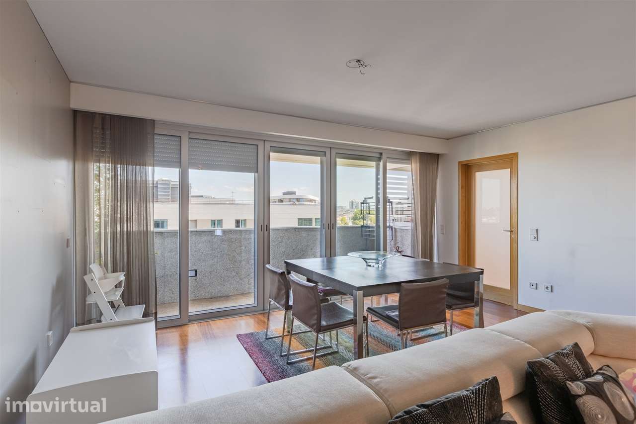 Apartamento T3 no Bessa com Varanda e Garagem box - Grande imagem: 4/38
