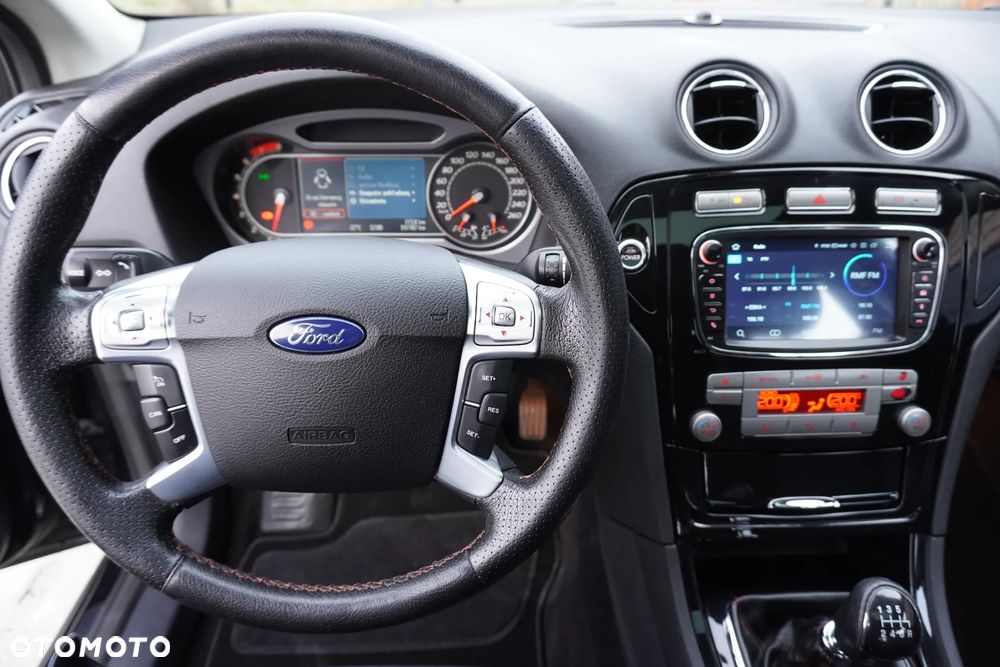 Ford Mondeo 2.5 Black Magic - 19