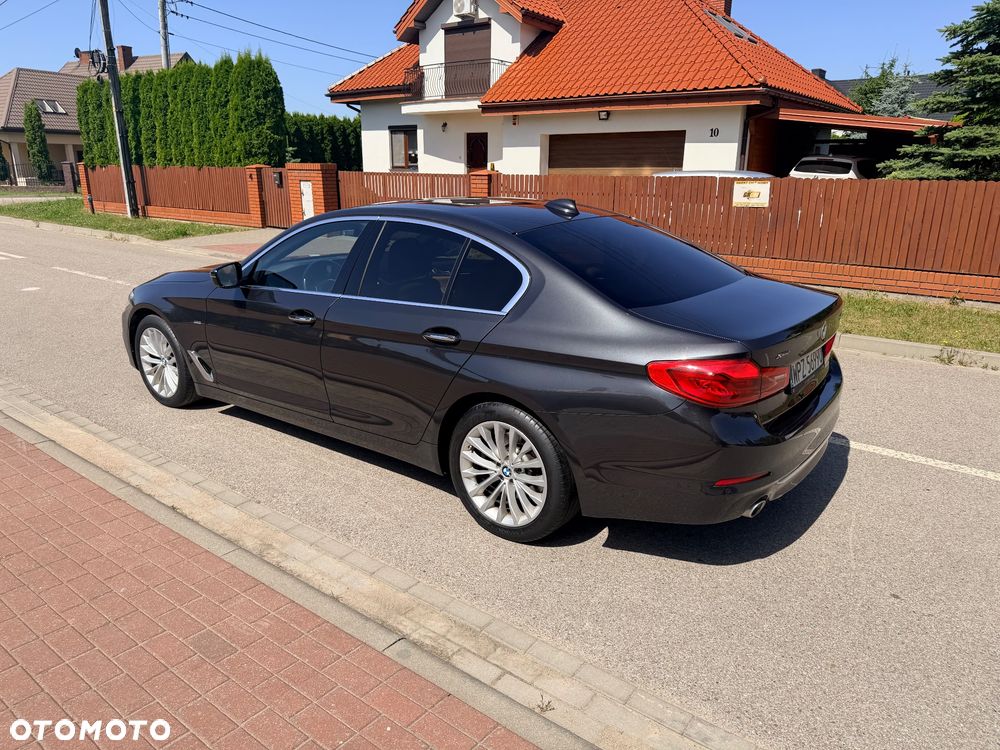 BMW Seria 5 520d xDrive Luxury Line - 4