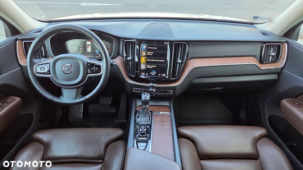 Volvo XC 60 T4 Inscription - 18