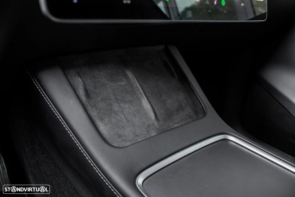 Tesla Model Y Long Range Dual Motor AWD - 15