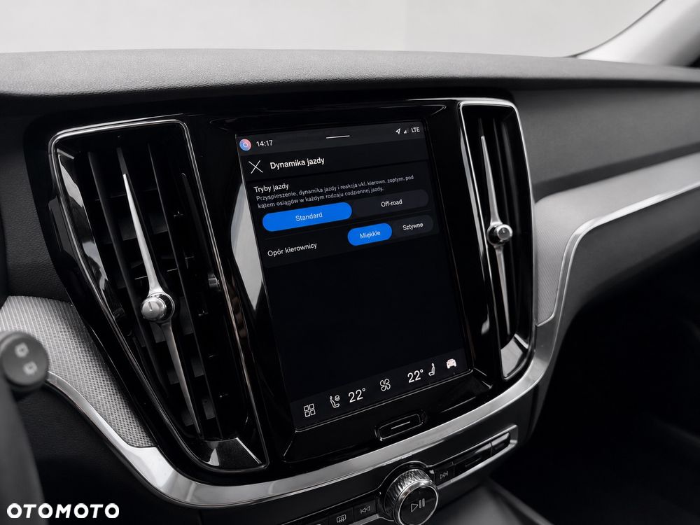 Volvo V60 Cross Country B4 D AWD Geartronic - 15